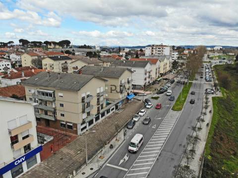 Armazém para Vender em Viseu