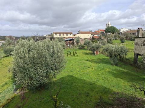 Moradia T5 em Sezures, Penalva do Castelo