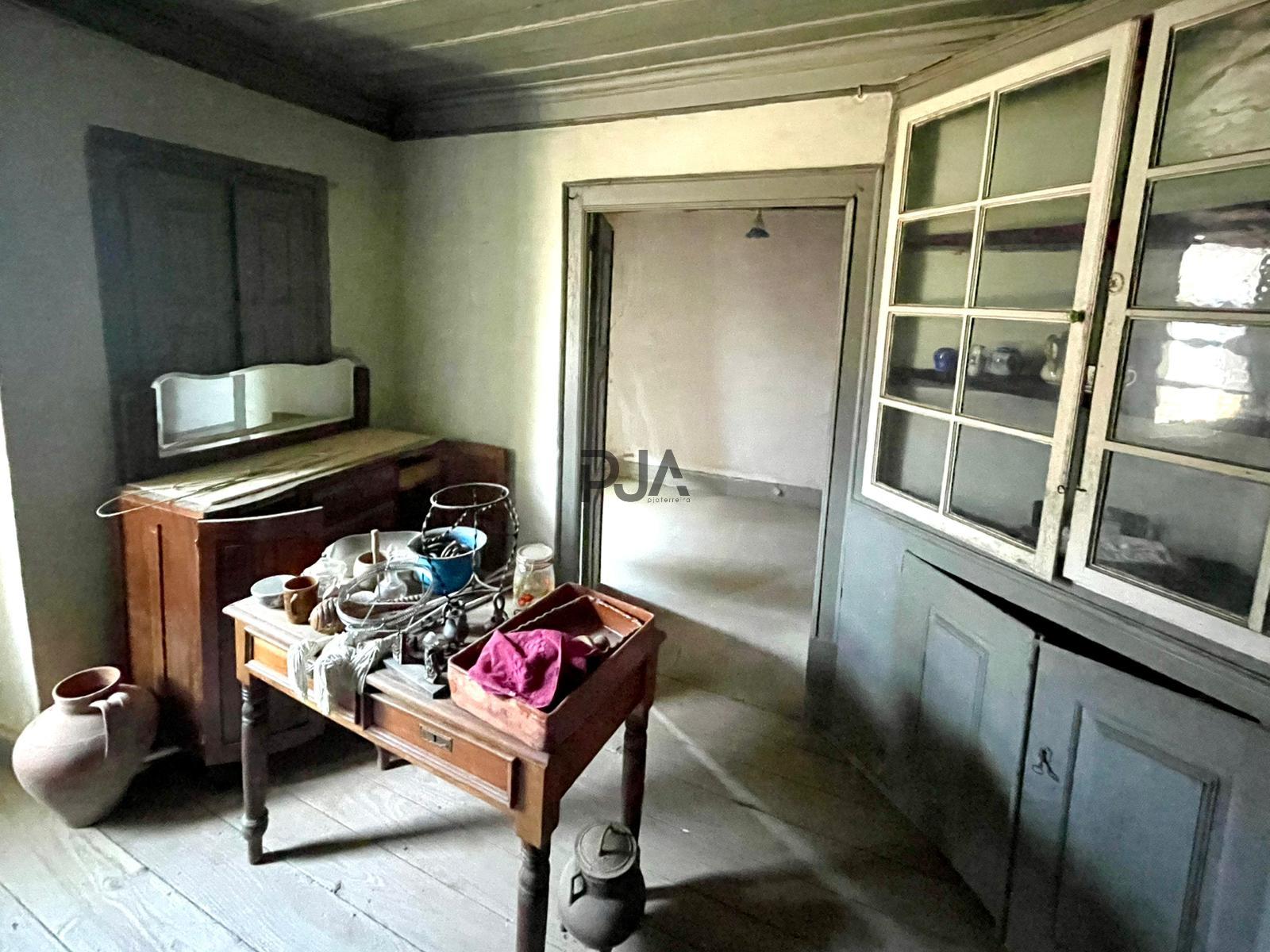 Moradia para recuperar em Vila Nova da Rainha, Tondela