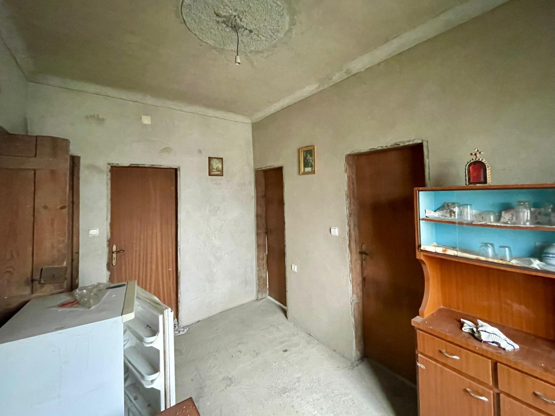 Moradia para Recuperar em Teomil, Tondela