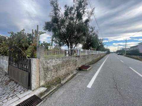 Moradia Isolada T5 em Outeiro de Espinho, Mangualde