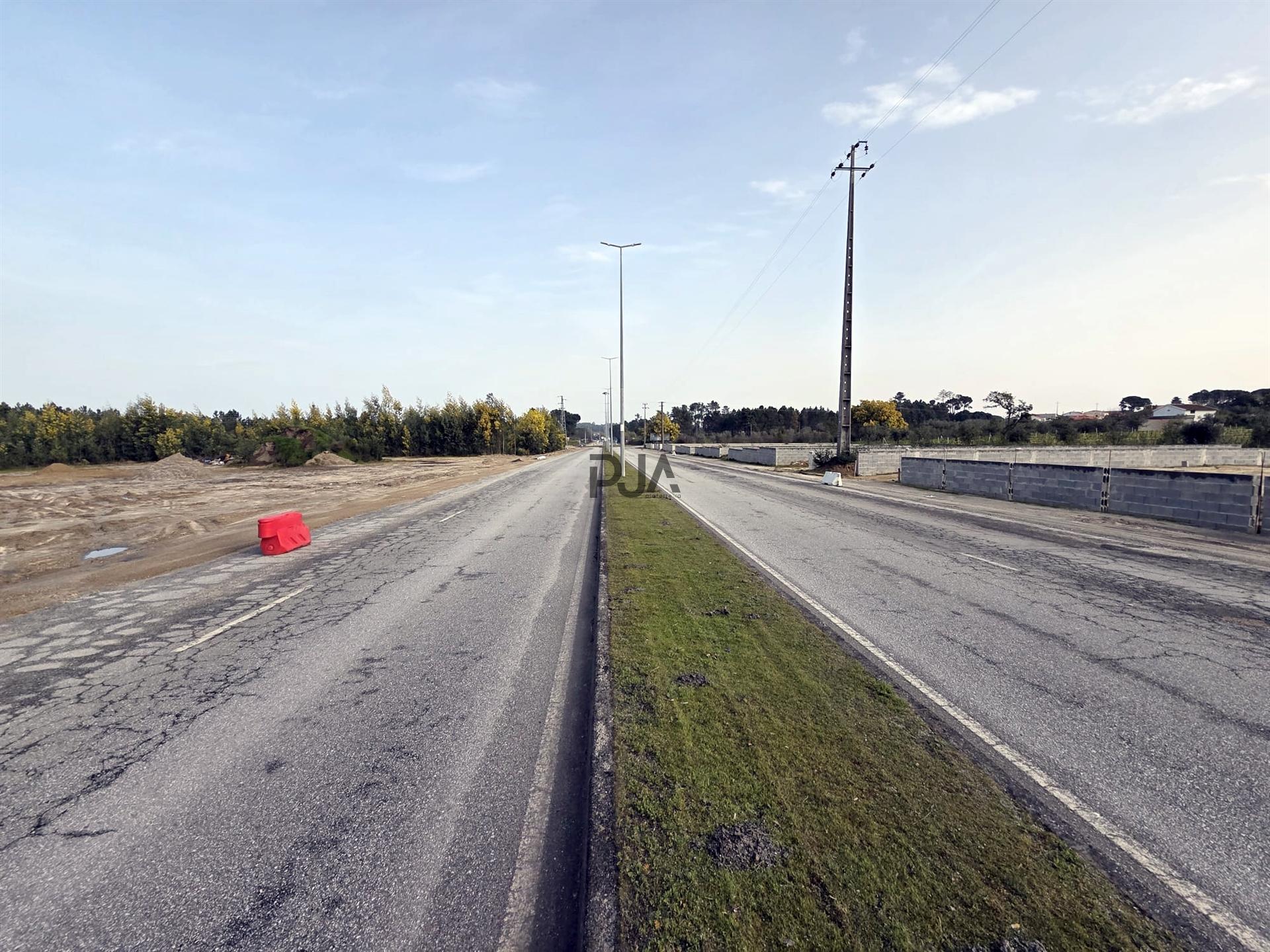 Terreno para arrendar em Nelas