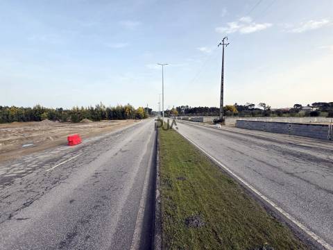 Terreno para arrendar em Nelas