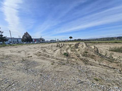 Terreno para vender em Nelas