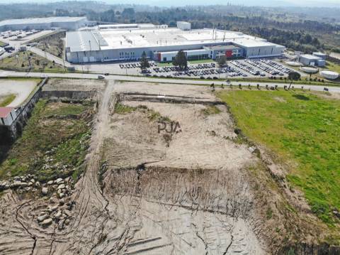 Terreno para vender em Nelas