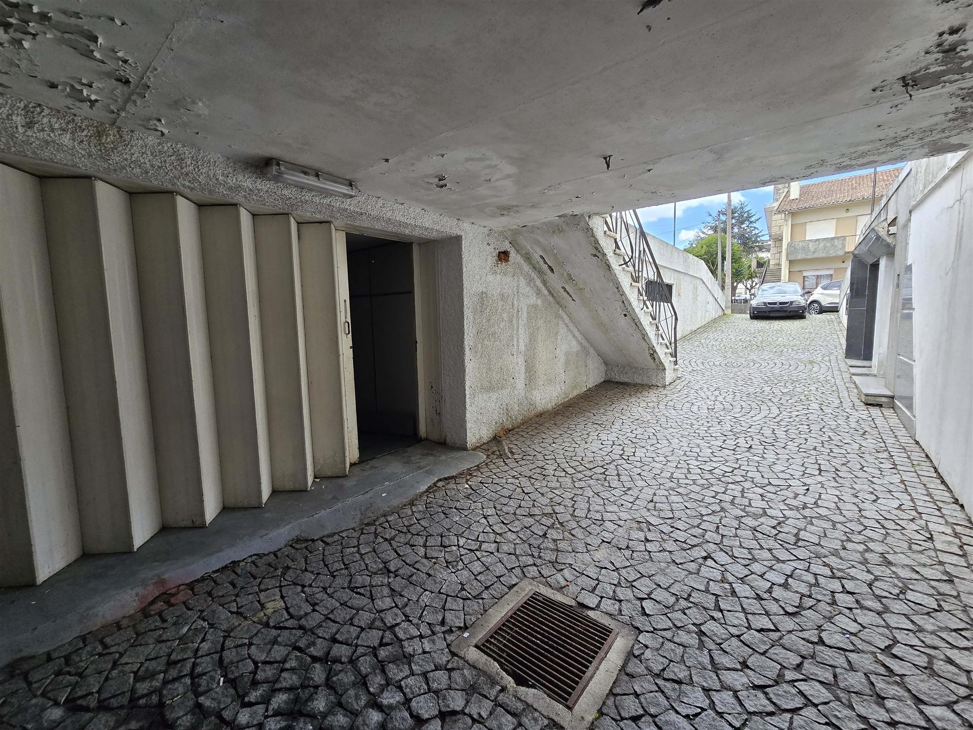 Armazém para arrendar em Viseu