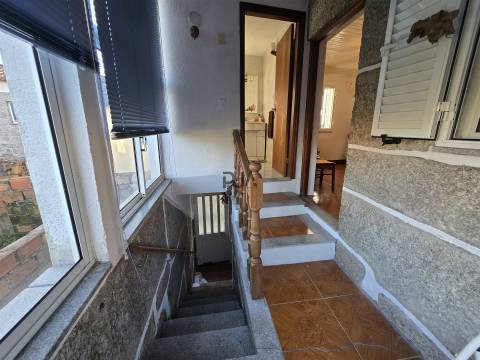 Moradias T3 + T2 em Aldeia de Casal Diz, Penalva do Castelo