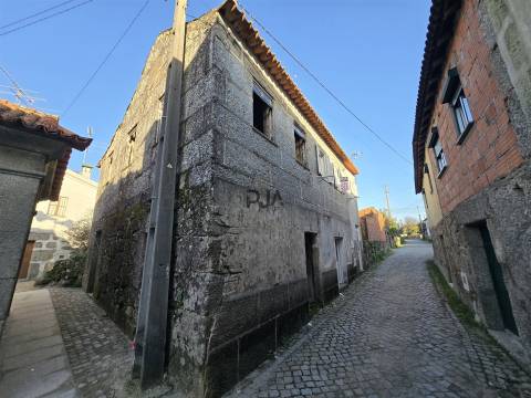 Moradias T3 + T2 em Aldeia de Casal Diz, Penalva do Castelo