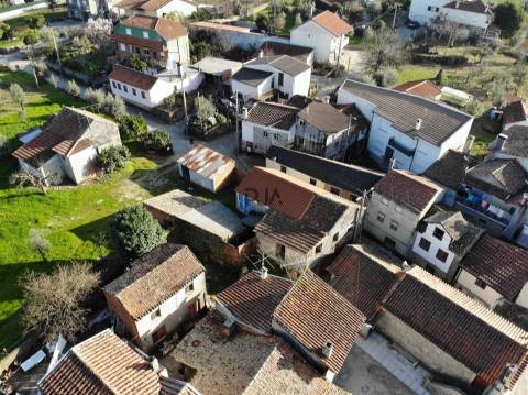 Moradias T3 + T2 em Aldeia de Casal Diz, Penalva do Castelo