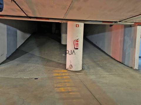 Garagem para arrendar em Viseu