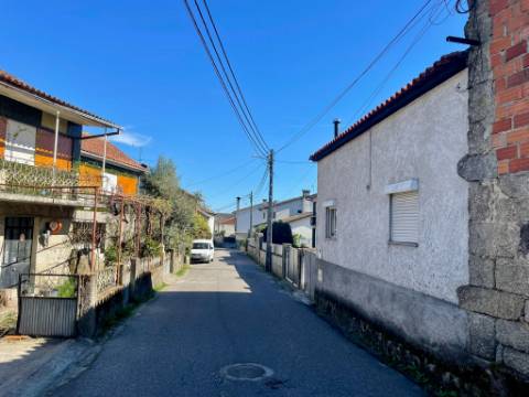 Moradia T3 em Teomil, Tondela