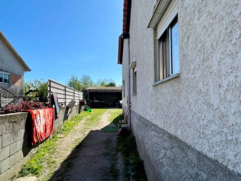 Moradia T3 em Teomil, Tondela