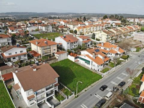 Lote de terreno em Viso, Viseu