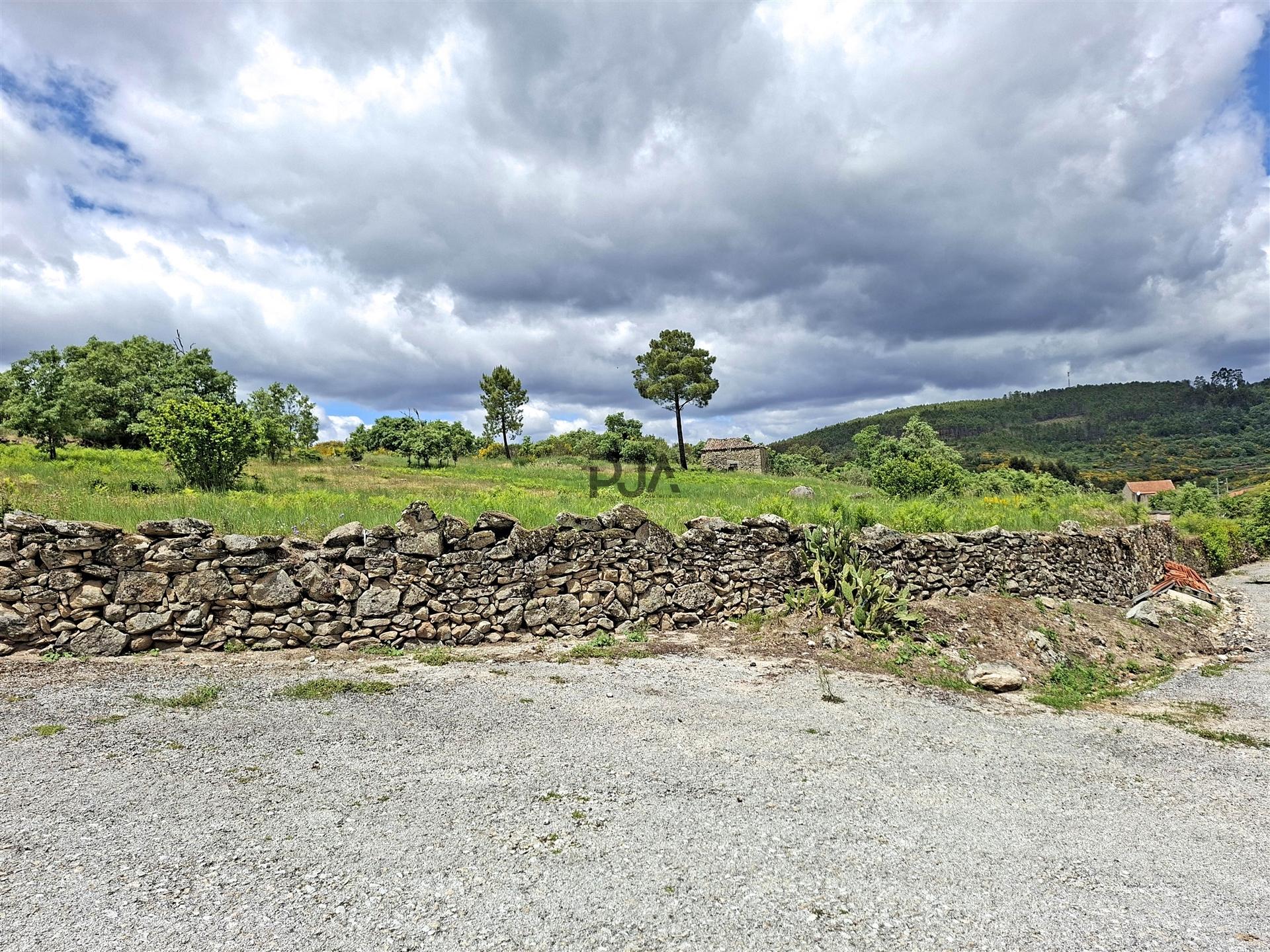Terreno agrícola em Matança, Fornos de Algodres