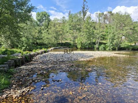 Moradia T2 em Lamas, Castro Daire