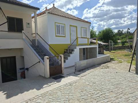 Moradia T2 em Lamas, Castro Daire