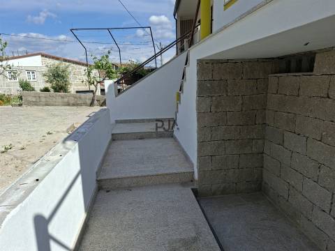 Moradia T2 em Lamas, Castro Daire