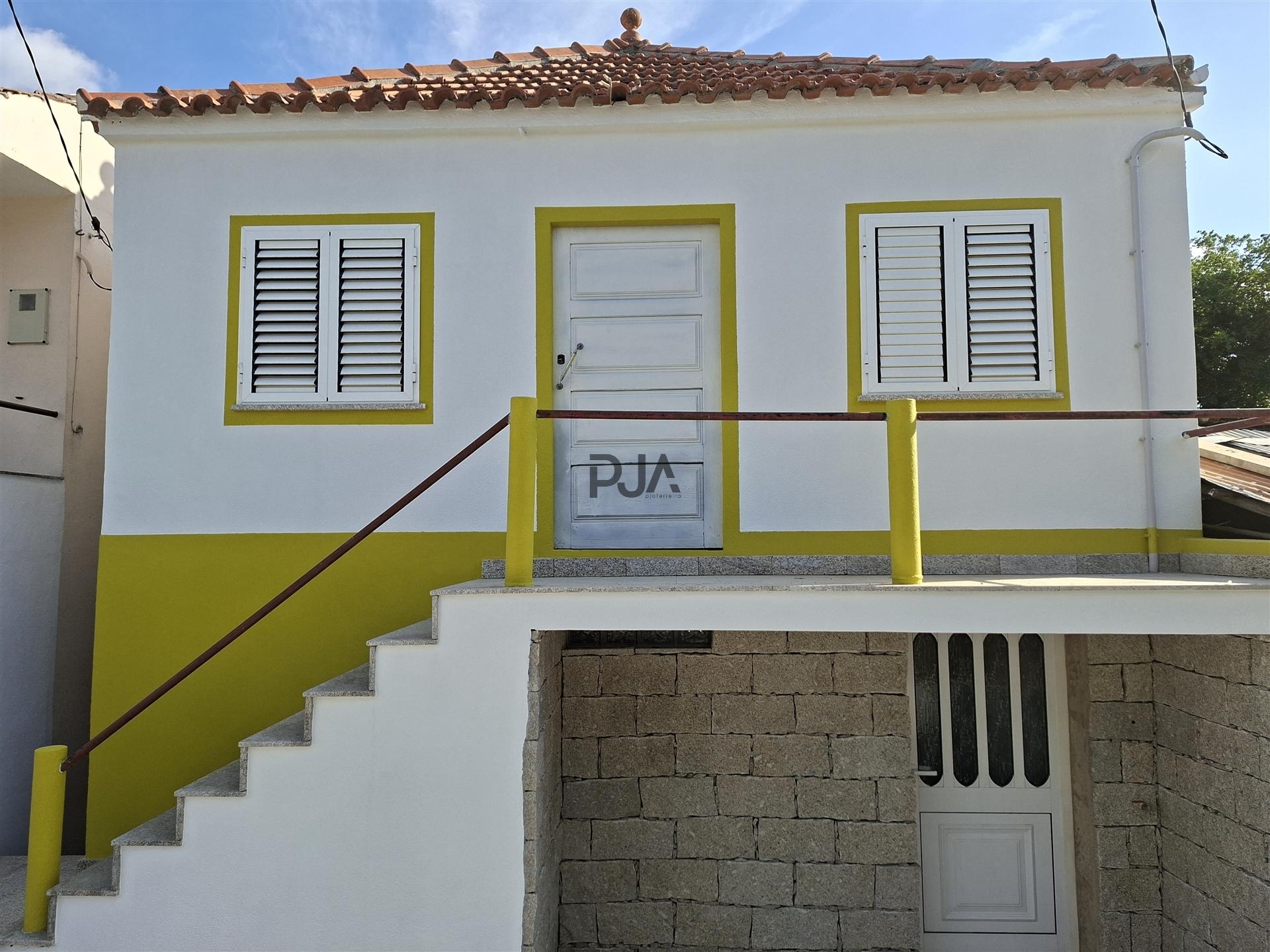 Moradia T2 em Lamas, Castro Daire