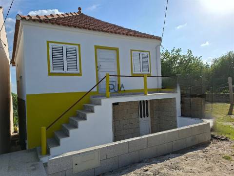 Moradia T2 em Lamas, Castro Daire