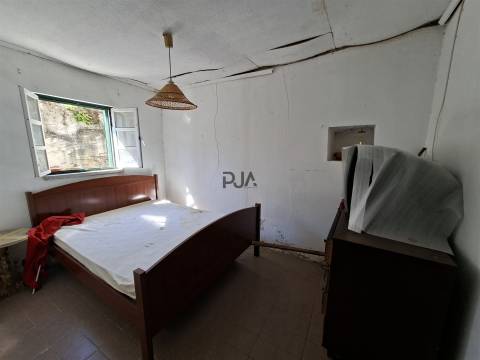 Moradia T3 em Vila Nova de Foz Côa, Guarda