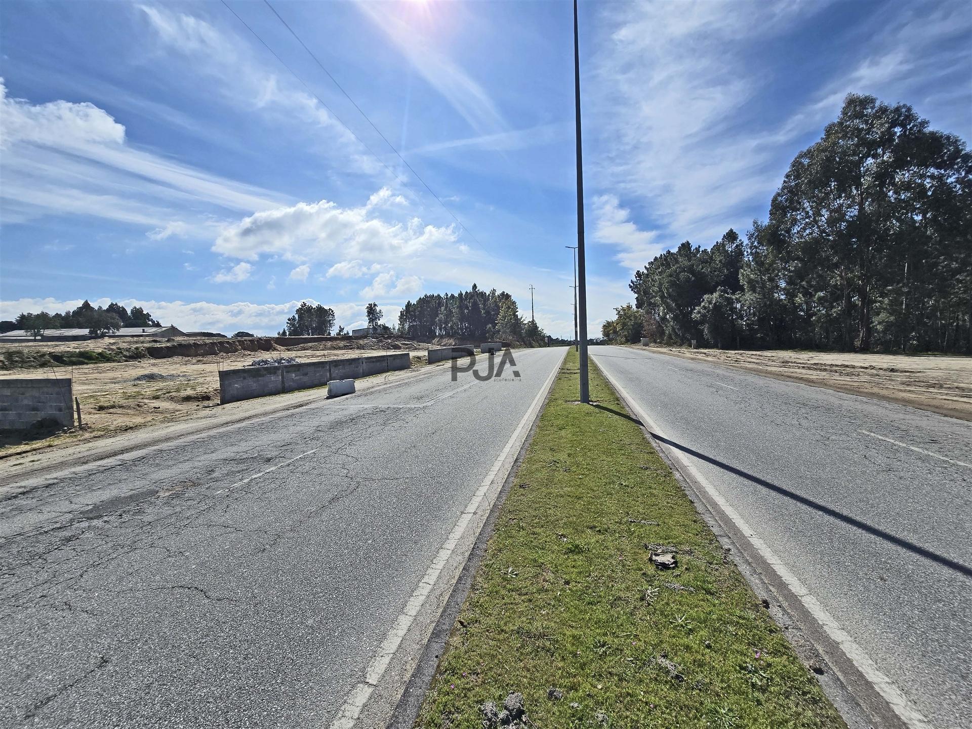 Lote de terreno para construção em Nelas