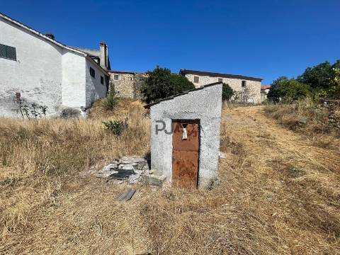 Moradia em Pedra T3 em Rio de Moinhos, Sátão