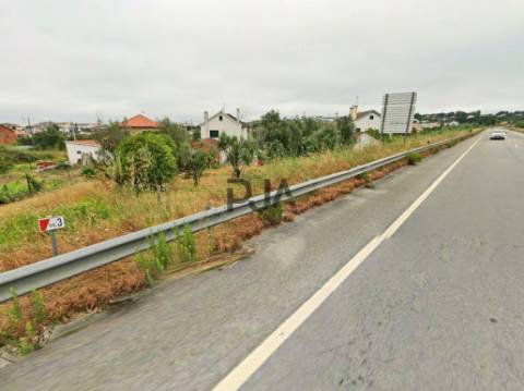 Terreno para arrendar em Tondela