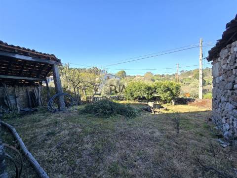 Moradia Rústica T4 em Pedra em Fagilde, Mangualde