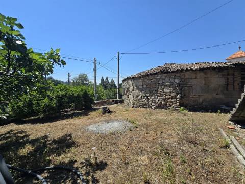 Moradia Rústica T4 em Pedra em Fagilde, Mangualde