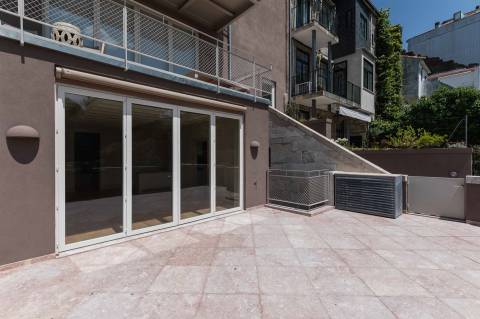 Excelente T2 Duplex com vista de rio em zona histórica