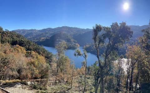 Terreno no Gerês para construção com acesso ao rio e praia fluvial