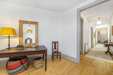 Moradia T5 c/ piscina no norte de Portugal