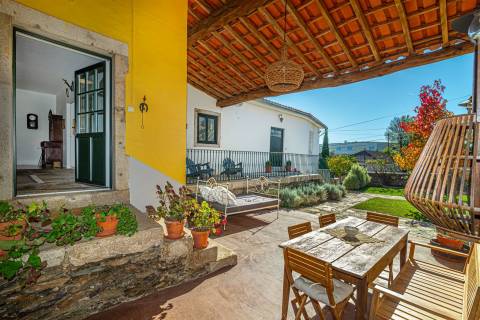 Moradia T5 c/ piscina no norte de Portugal