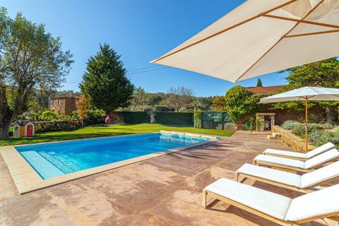 Moradia T5 c/ piscina no norte de Portugal