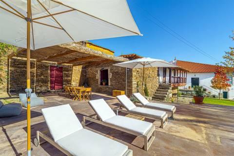 Moradia T5 c/ piscina no norte de Portugal