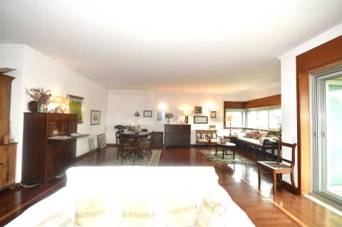 T4 1ª linha de mar em matosinhos