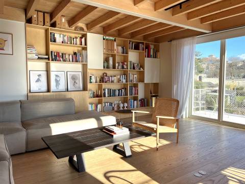 T4 com vista rio em condomínio privado com piscina e jardim