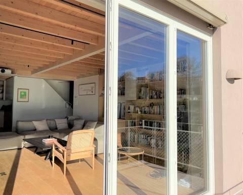 T4 com vista rio em condomínio privado com piscina e jardim