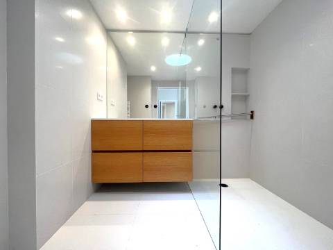 T2 remodelado nos Pinhais da Foz p/ alugar