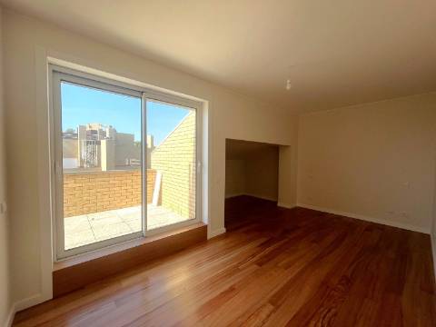 T2 remodelado nos Pinhais da Foz p/ alugar