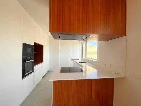 T2 remodelado nos Pinhais da Foz p/ alugar