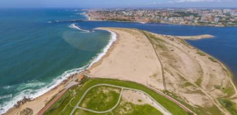 T3 c/ vista mar e varanda