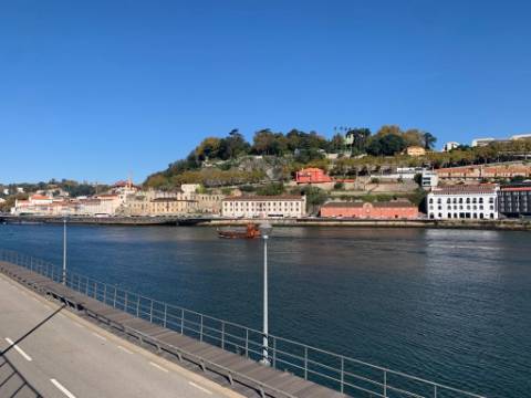 T3 c/ vista mar e varanda