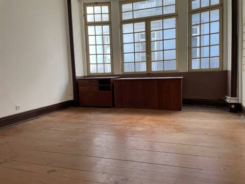 Escritório na Av. dos Aliados