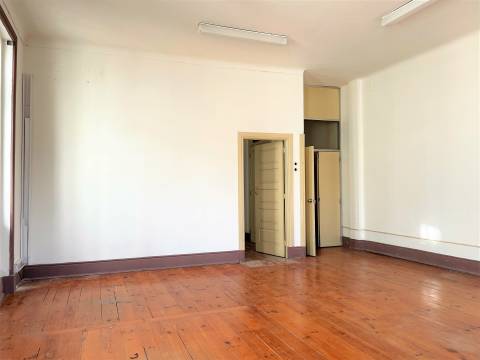 Escritório na Av. dos Aliados