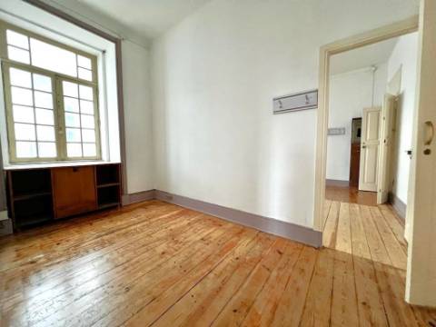 Escritório na Av. dos Aliados