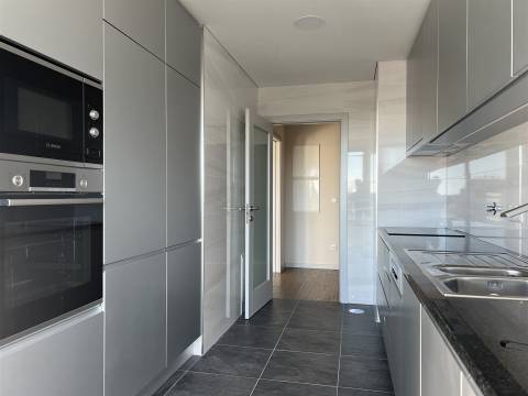 T3 novo junto à Rotunda da Boavista