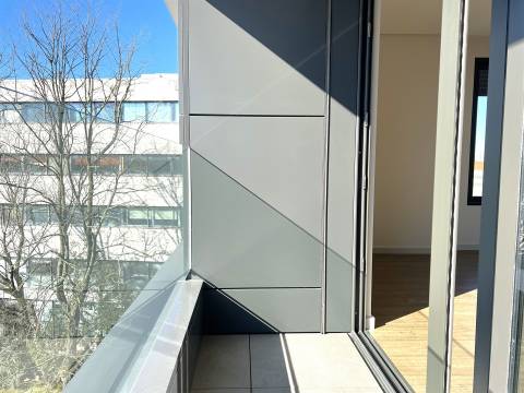 T3 novo junto à Rotunda da Boavista