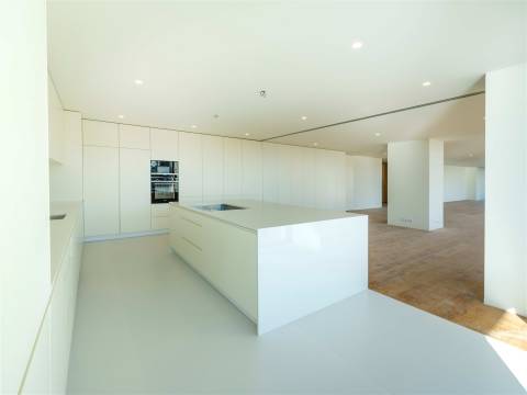 T3 na primeira linha do rio Douro