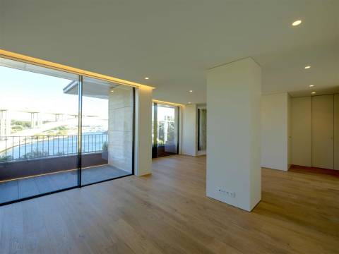 T3 na primeira linha do rio Douro